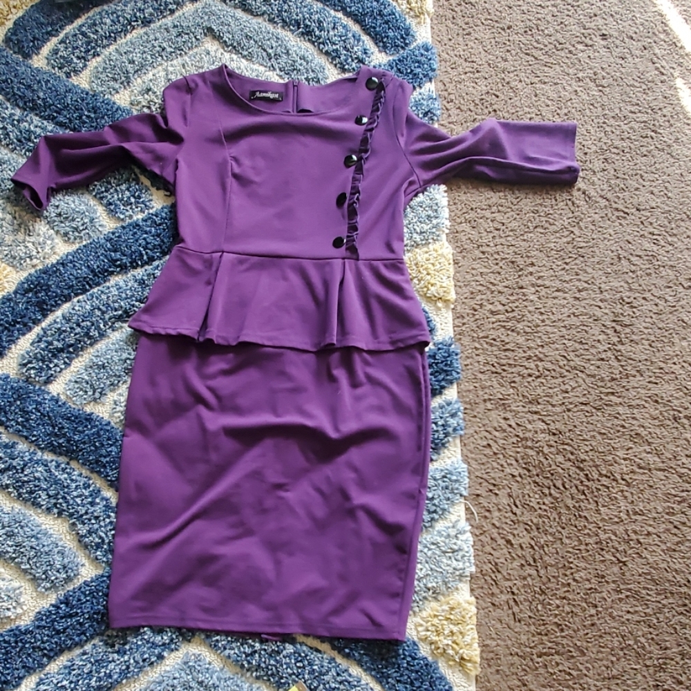 Dress - Picture 8 of 13